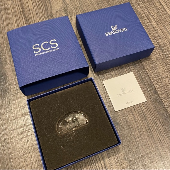 Swarovski SCS 2015 Peacock Paperweight NIB 5063699 - Picture 1 of 5